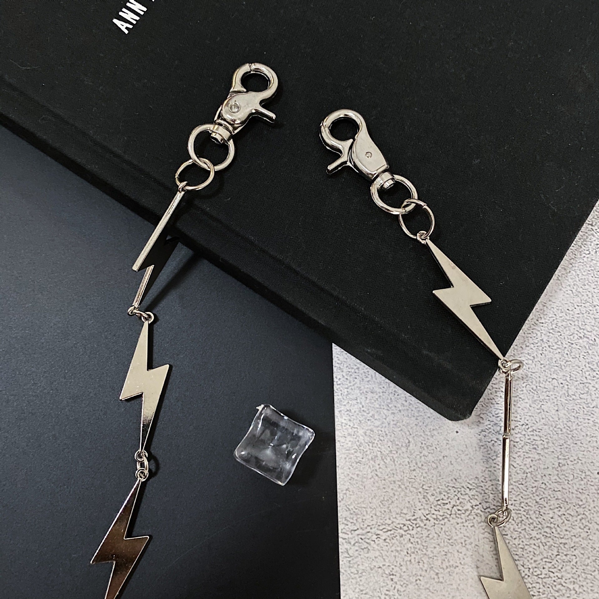 Lightning decorative personalized pants chain