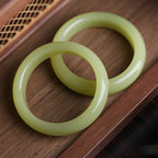 Elegant Beige Jade Bracelet