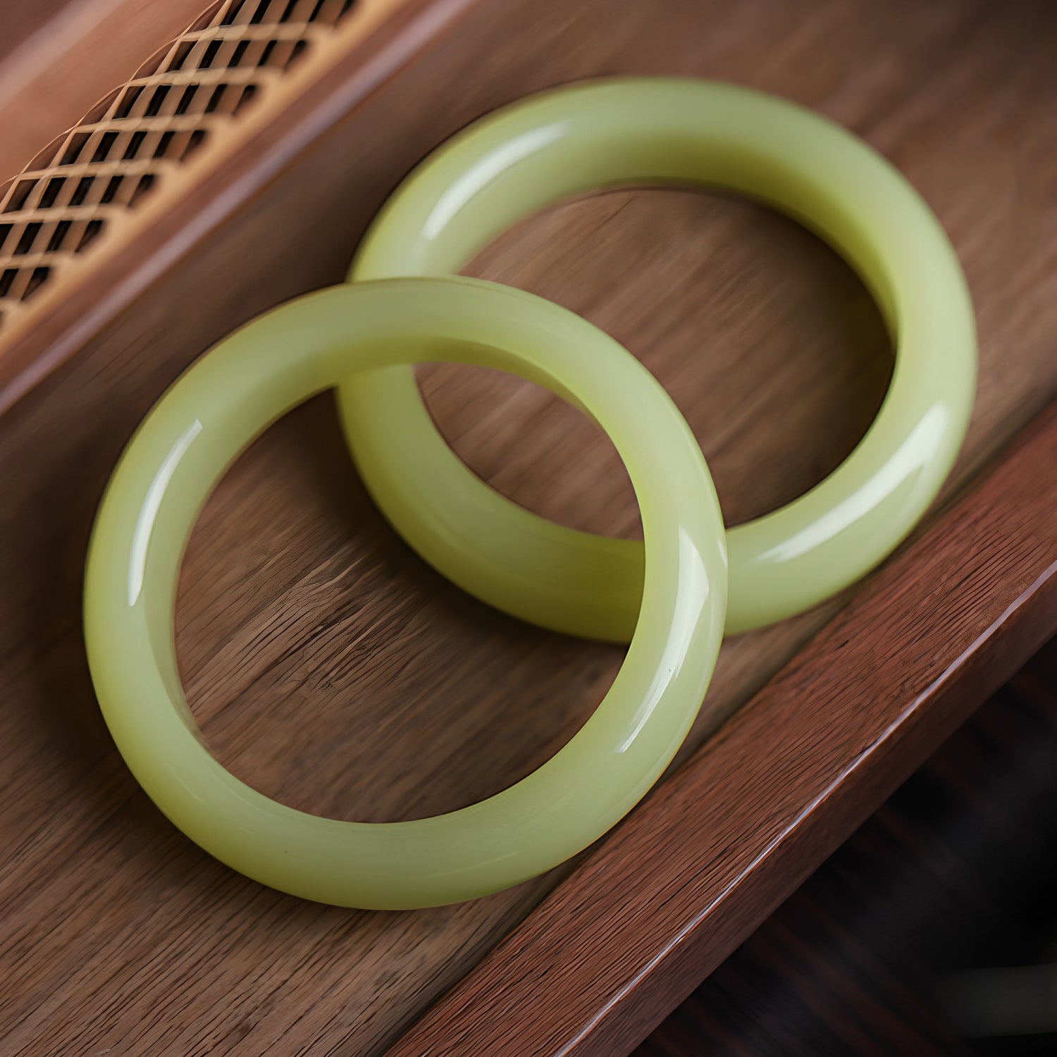 Elegant Beige Jade Bracelet