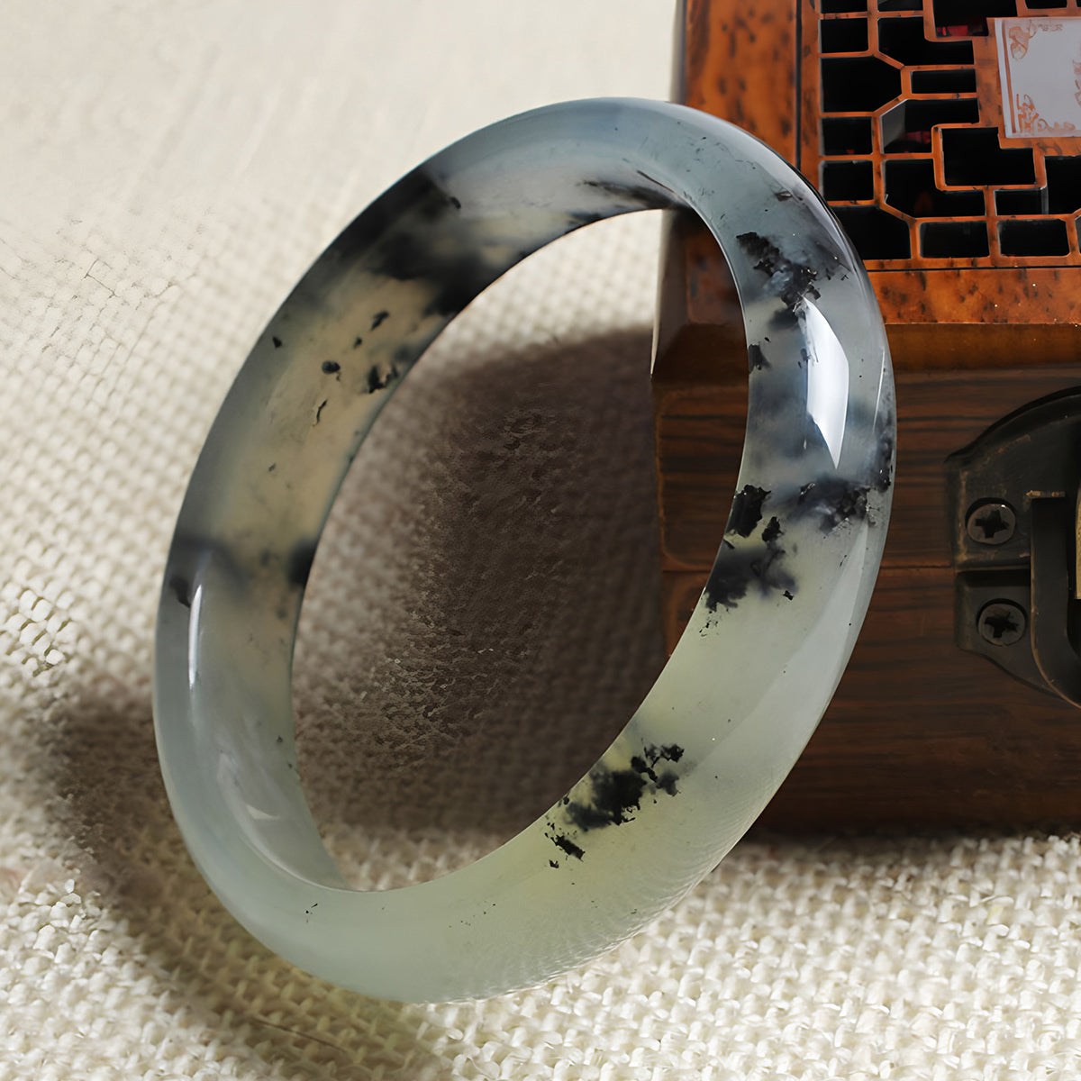 Natural Xiuyu Ice Gray Jade Bracelet