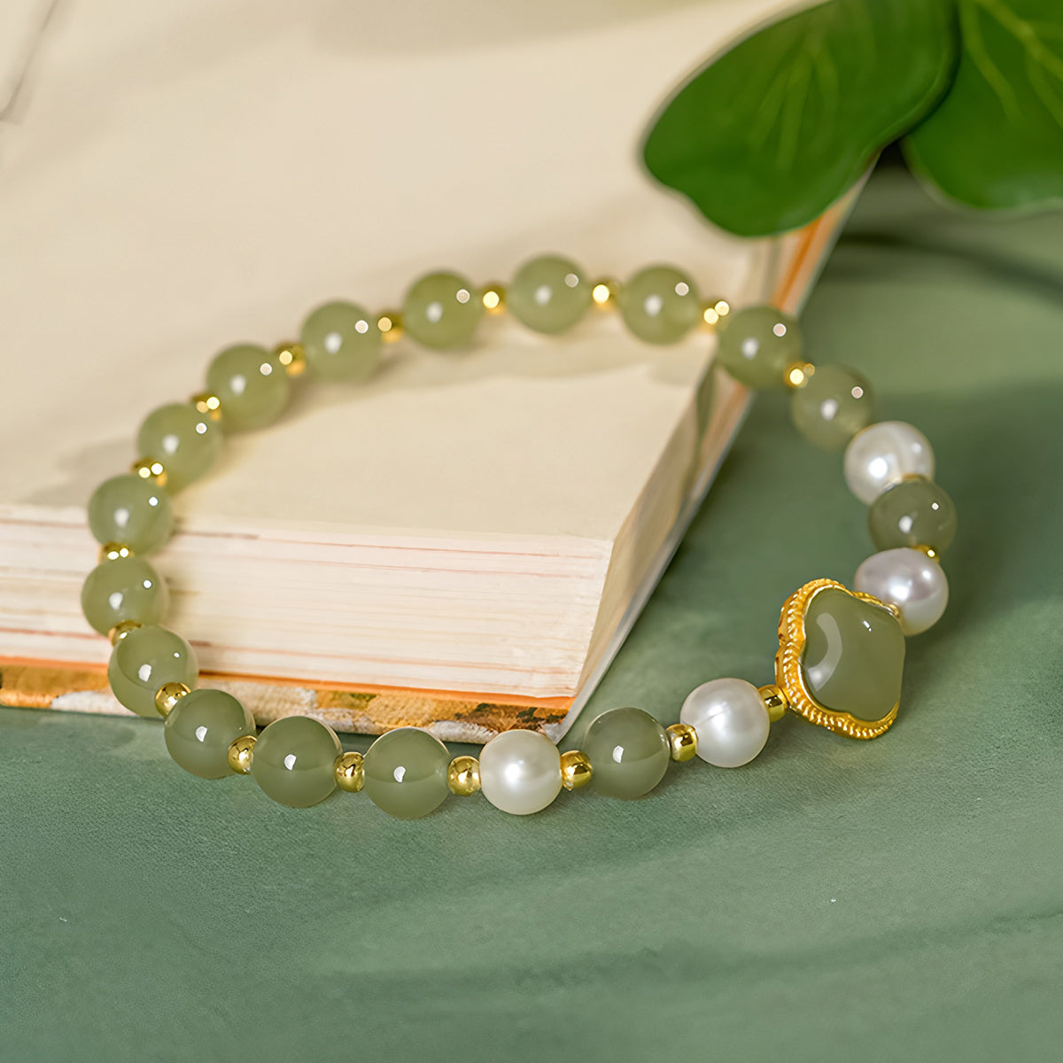 Natural Hetian Jade Pearl Four-Leaf Clover Green Jade Bracelet£¨Bead width 5.8mm£©