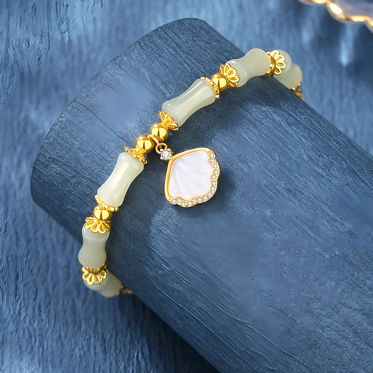 (S925 Silver) Natural Hetian Jade Bamboo Shell Seashell Design Jade Bracelet