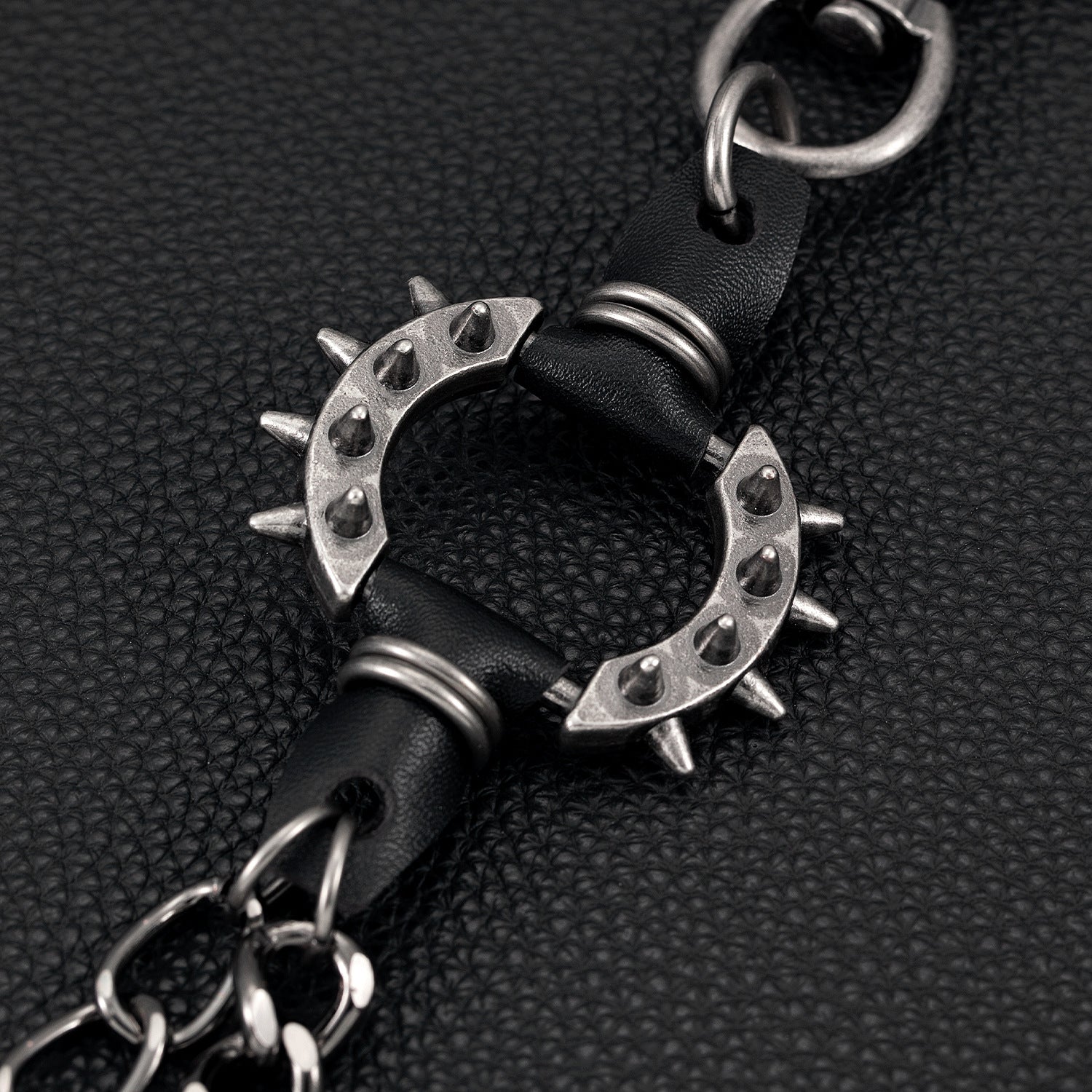 Exaggerated spiked retro art men's and women's hip-hop punk pants chain