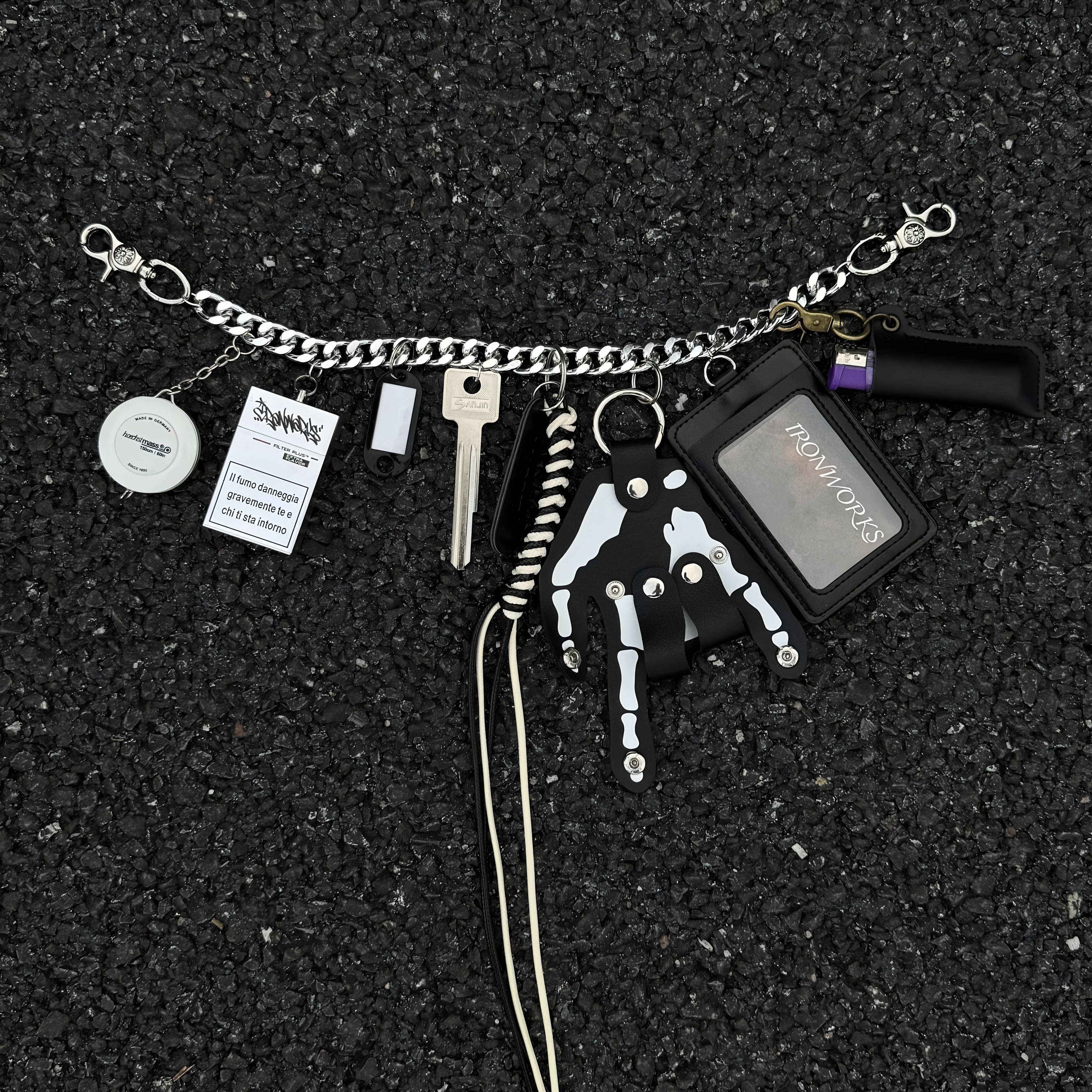 Creative skull palm waist chain