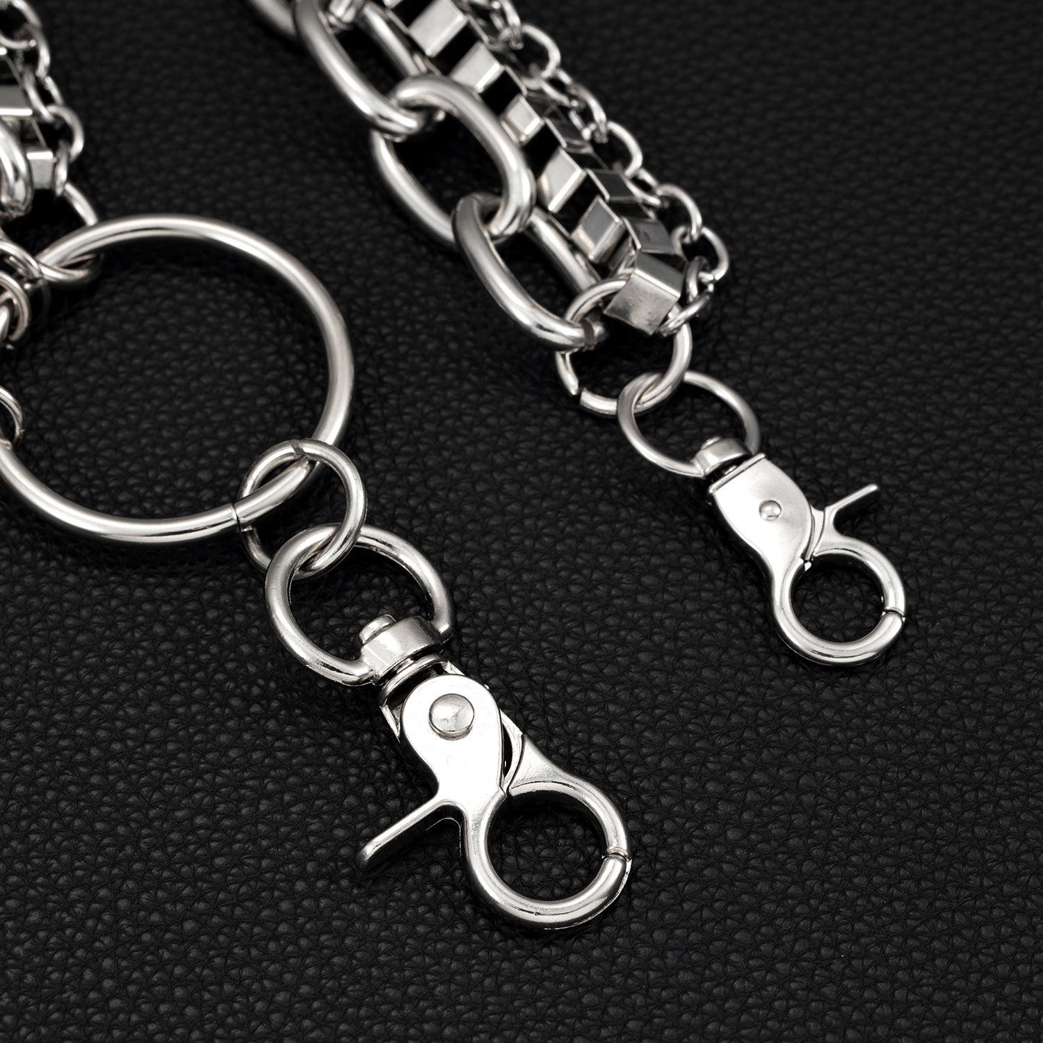 Skull Cross Triple Jeans Chain