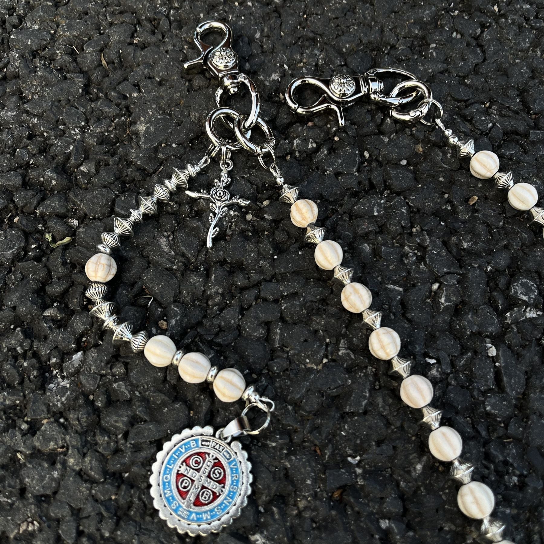 Cross Round White Turquoise Jeans Chain