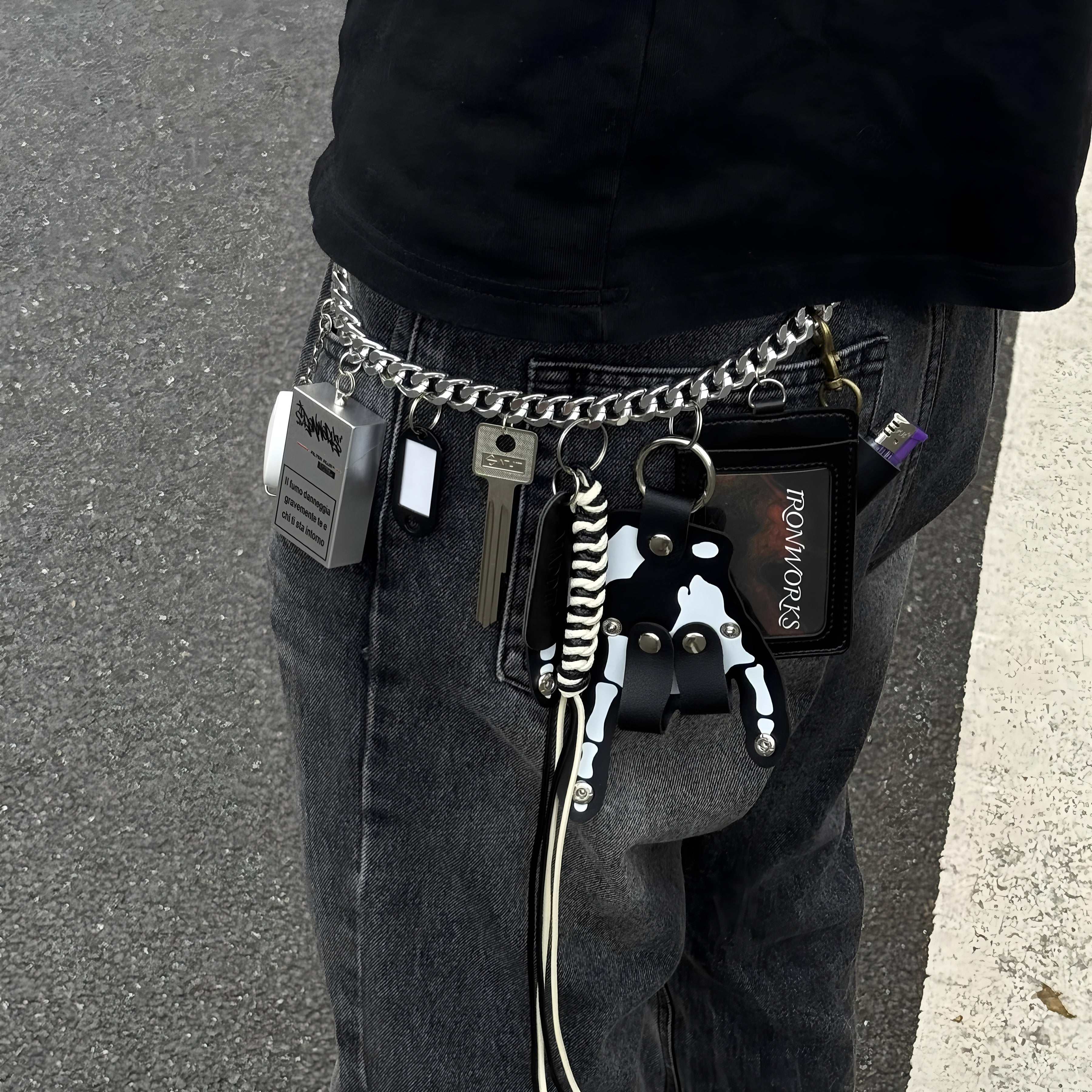 Creative skull palm waist chain