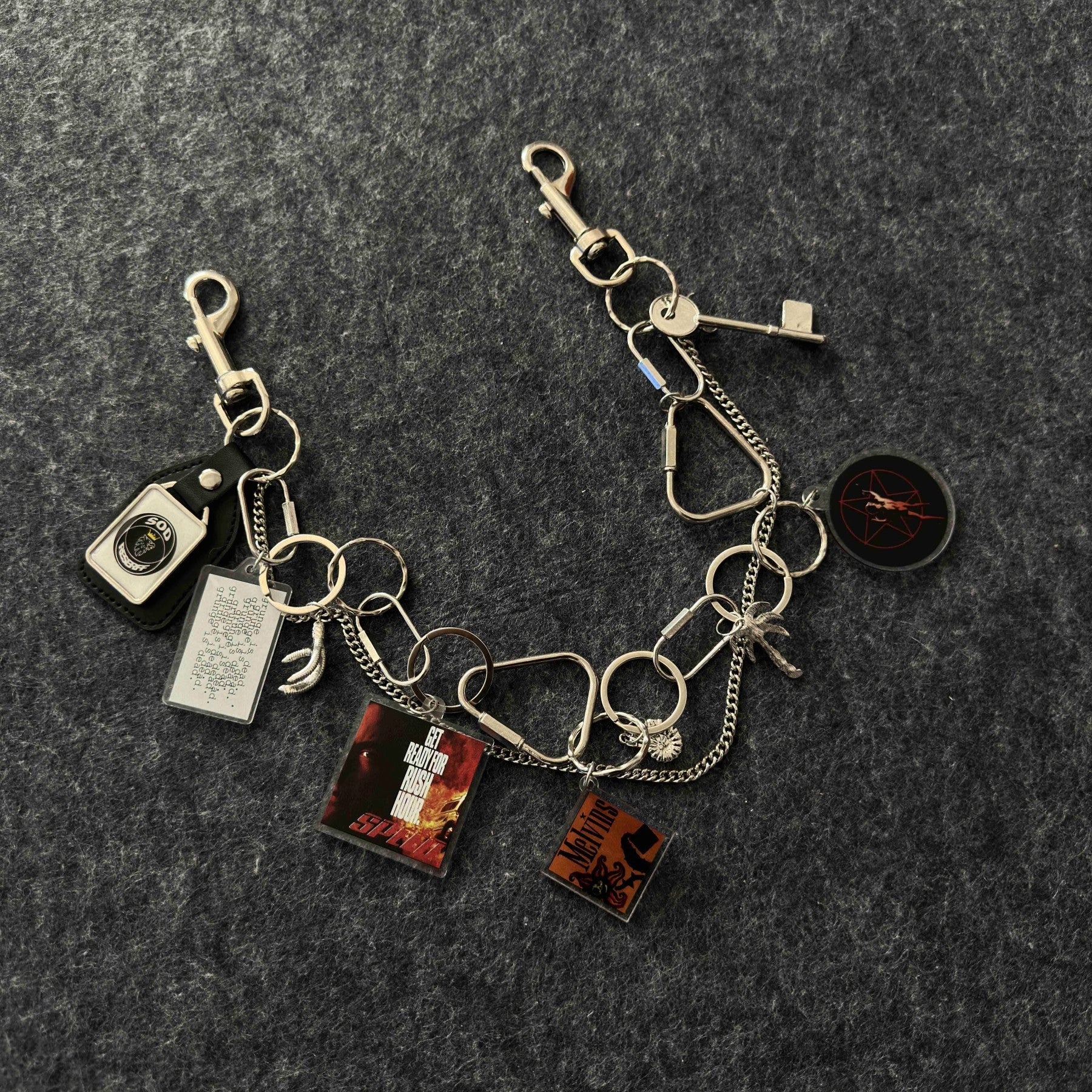 Movie multi-element trouser chain charm