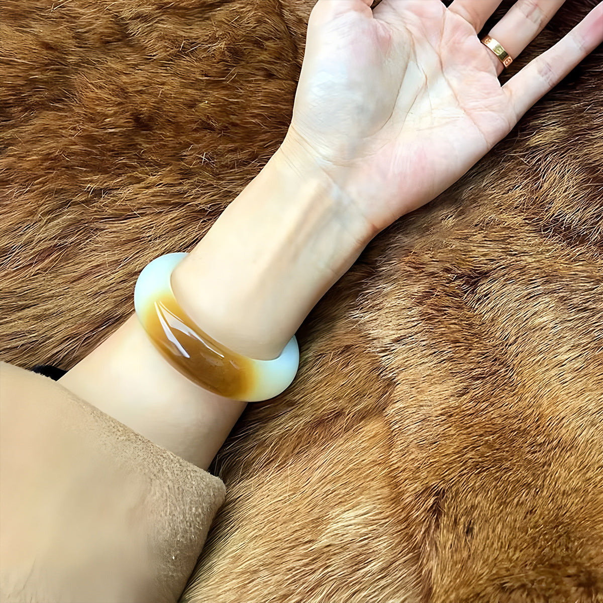 Quartzite White and Yellow Jade Bracelet