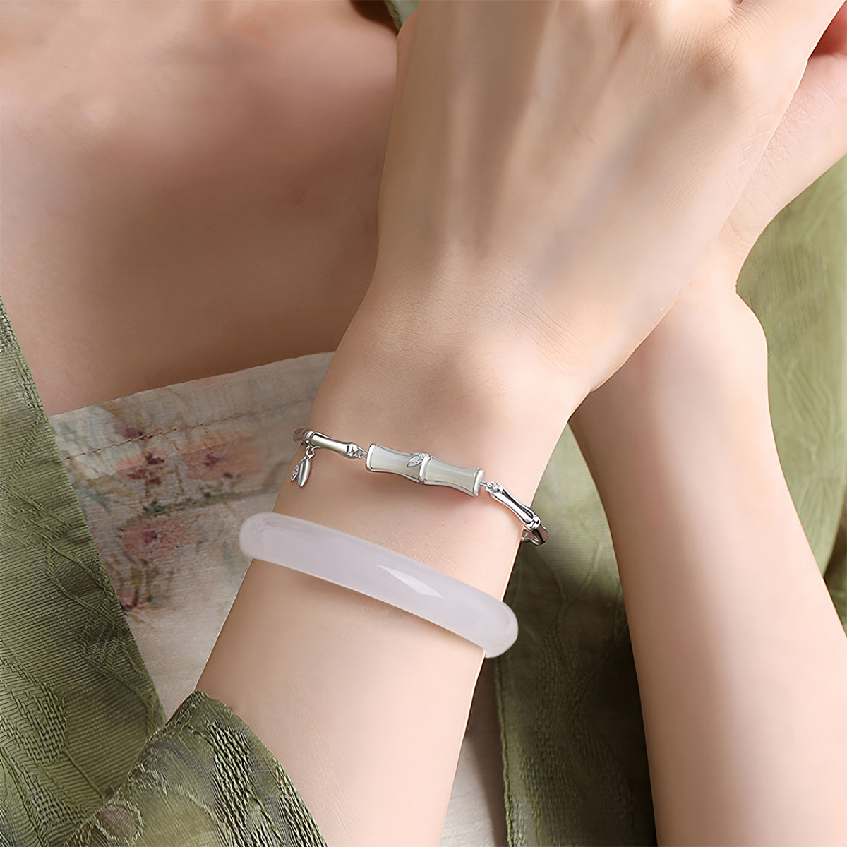 Natural Jade Bracelet White Moonlight Agate Stone White Jade Bracelet